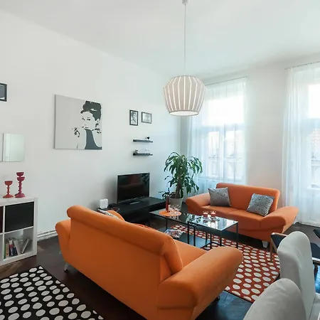Apartment Ostrovni *